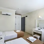 Appart hôtel Summer Garden 3*