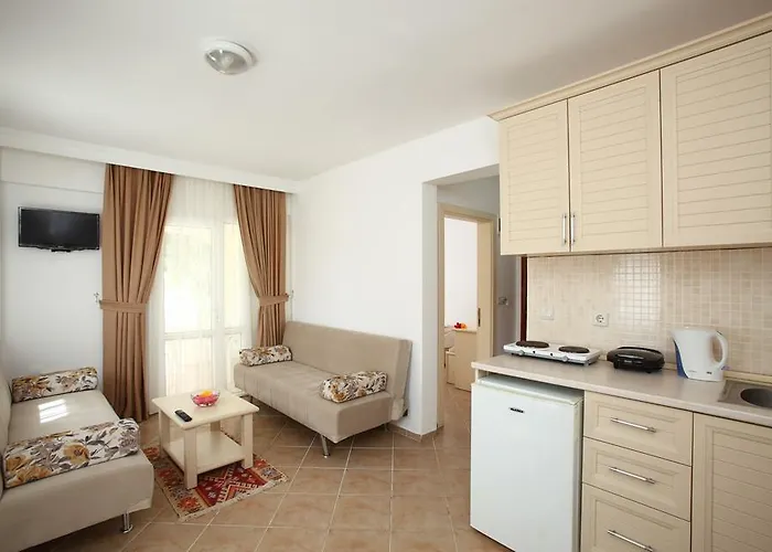 Lägenhetshotell Summer Garden 3*