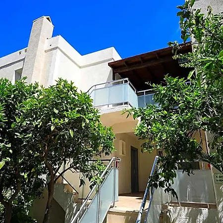 Apartahotel Summer Garden 3*