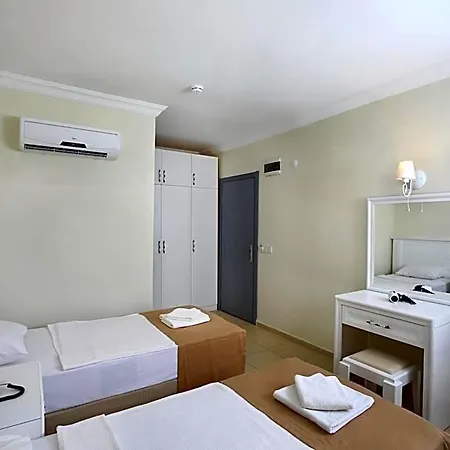 Apartahotel Summer Garden 3*