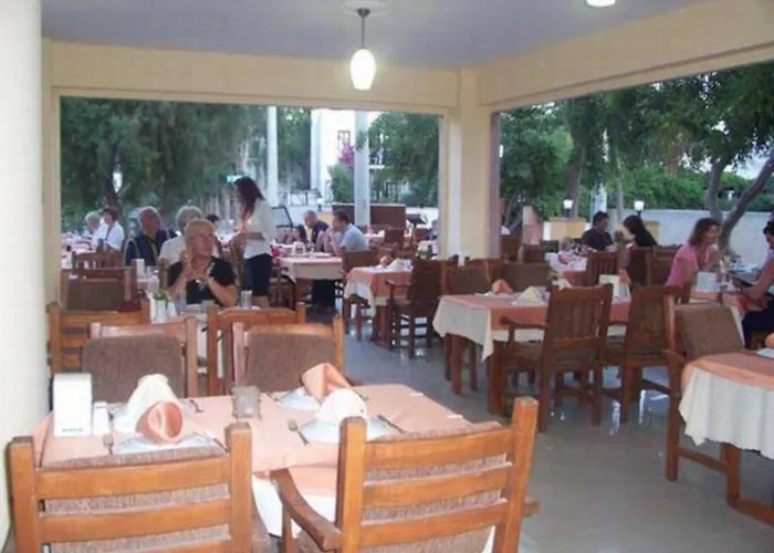 Aparthotel Summer Garden 3*