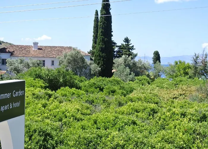 Aparthotel Summer Garden 3*