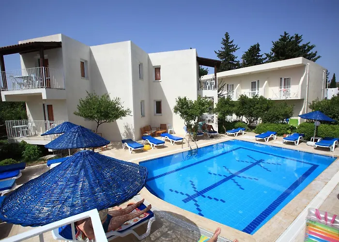 Summer Garden Aparthotel 3*