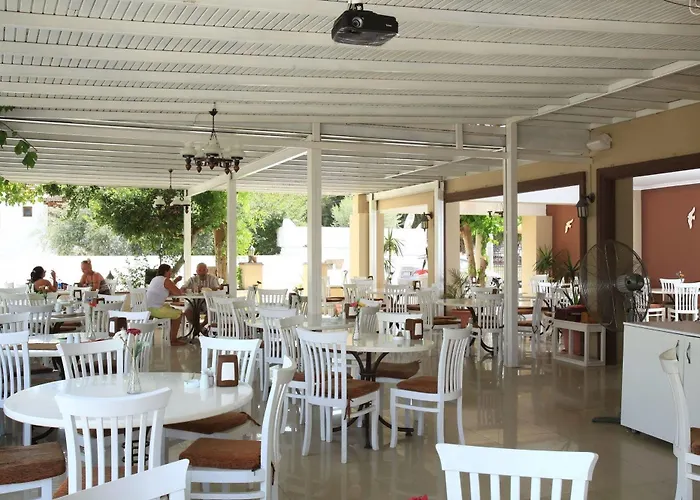 Summer Garden Aparthotel 3*