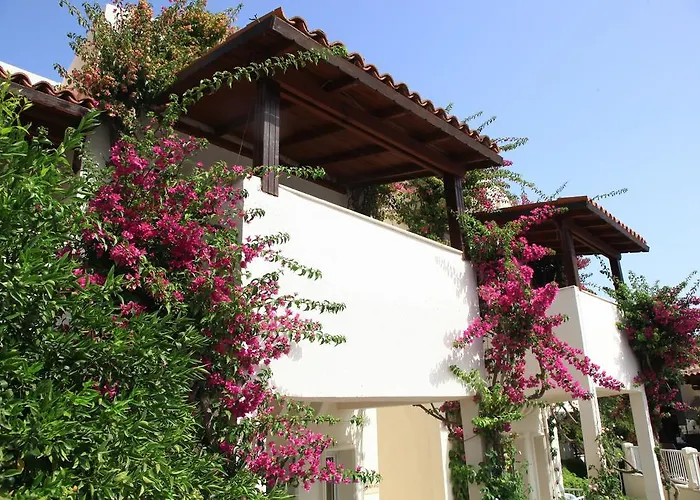 Summer Garden Aparthotel