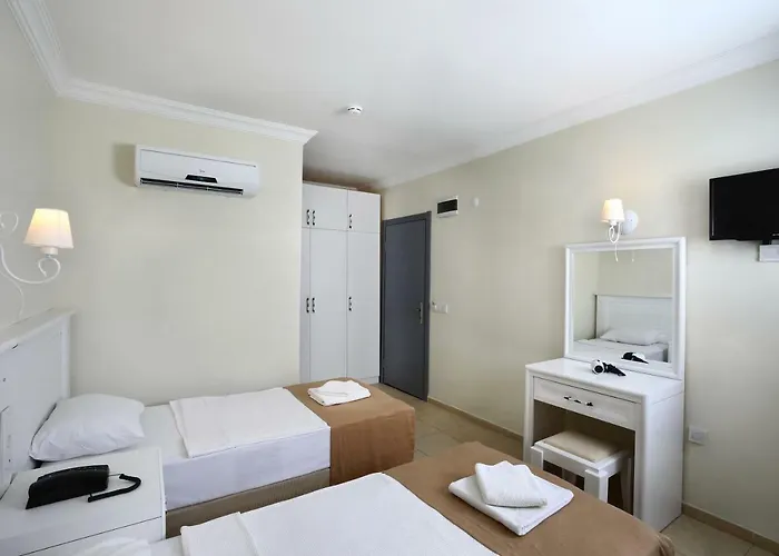 Lägenhetshotell Summer Garden 3*